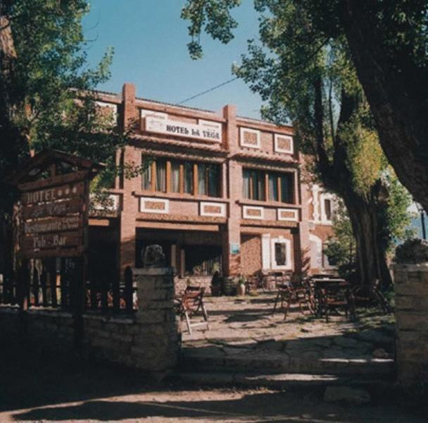 Hotel La Vega Alcalá de la Selva Exteriör bild