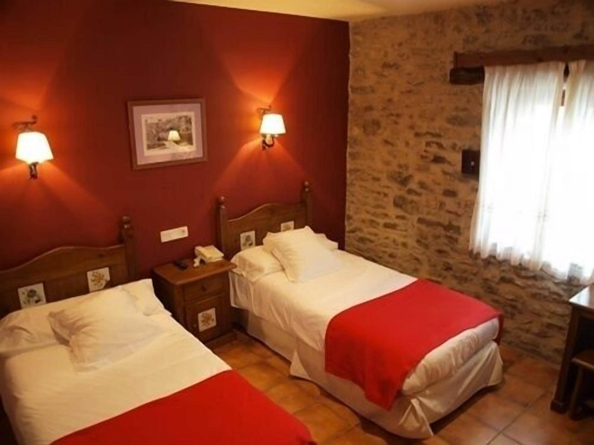 Hotel La Vega Alcalá de la Selva Exteriör bild
