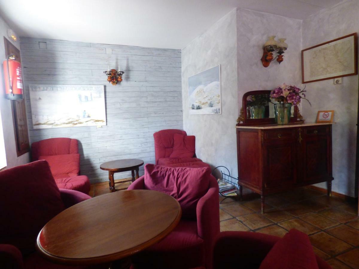 Hotel La Vega Alcalá de la Selva Exteriör bild